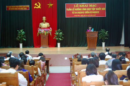 ពិធីបំផុស “សប្តាហ៍ជួយ ជ្រោមជ្រៀងរៀនសូត្រជា ប្រចាំ”